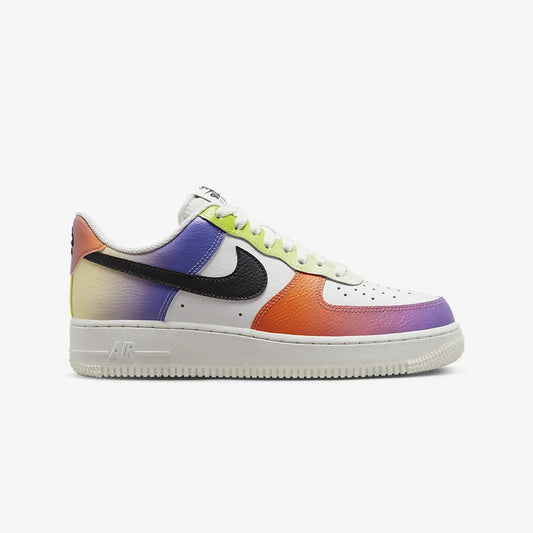 WMN'S AIR FORCE 1 '07 'SUMMIT WHITE/BLACK/BRIGHT MANDARIN'