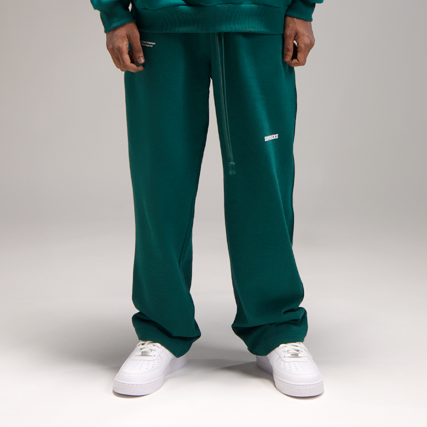 Superkicks | CORE 3.0 UNISEX SWEATPANT “GREEN”