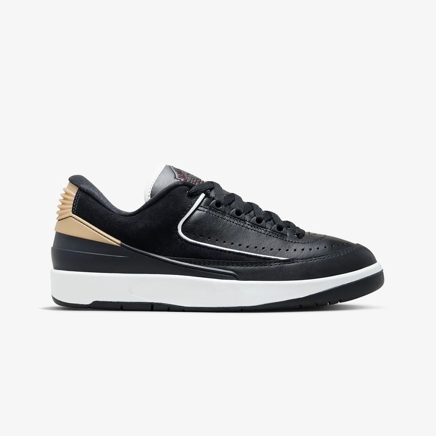 Jordan | WMN'S AIR JORDAN 2 RETRO LOW  { BLACK/VARSITY RED