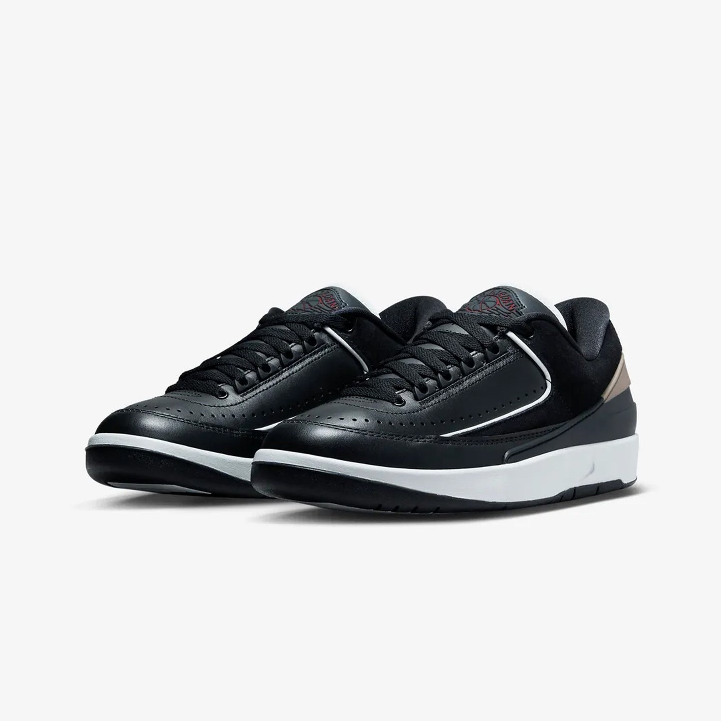 Jordan | WMN'S AIR JORDAN 2 RETRO LOW  { BLACK/VARSITY RED