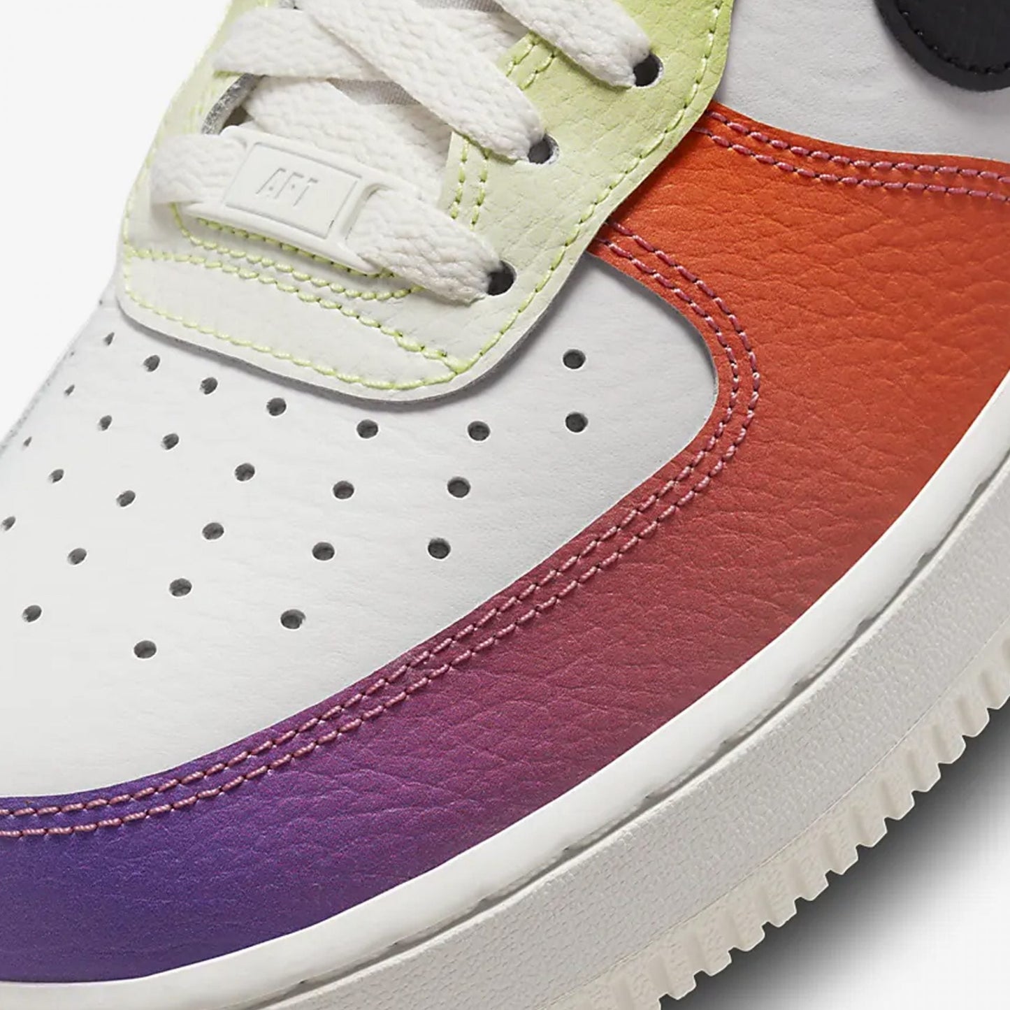 WMN'S AIR FORCE 1 '07 'SUMMIT WHITE/BLACK/BRIGHT MANDARIN'