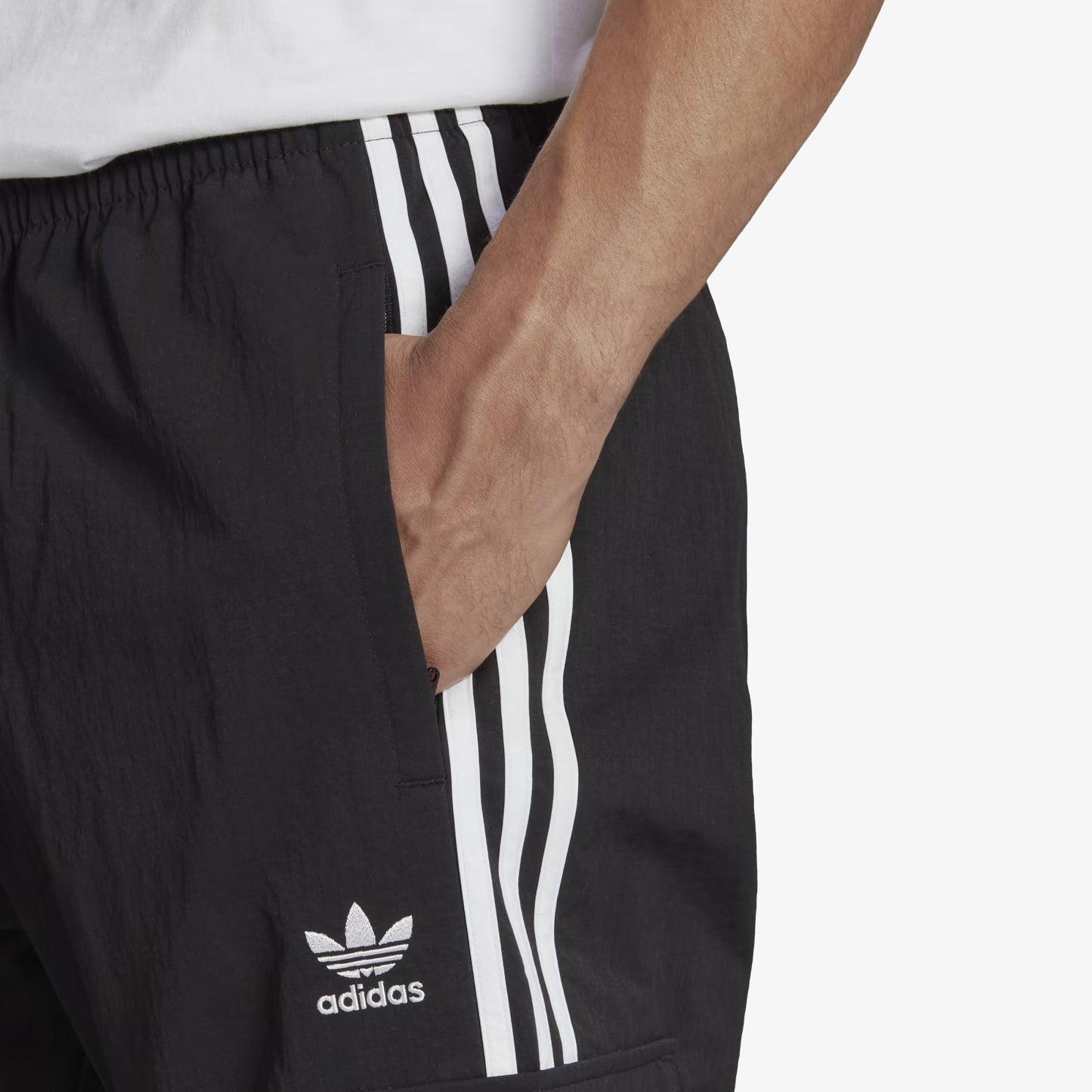 ADICOLOR CLASSICS 3-STRIPES CARGO PANTS  'BLACK'