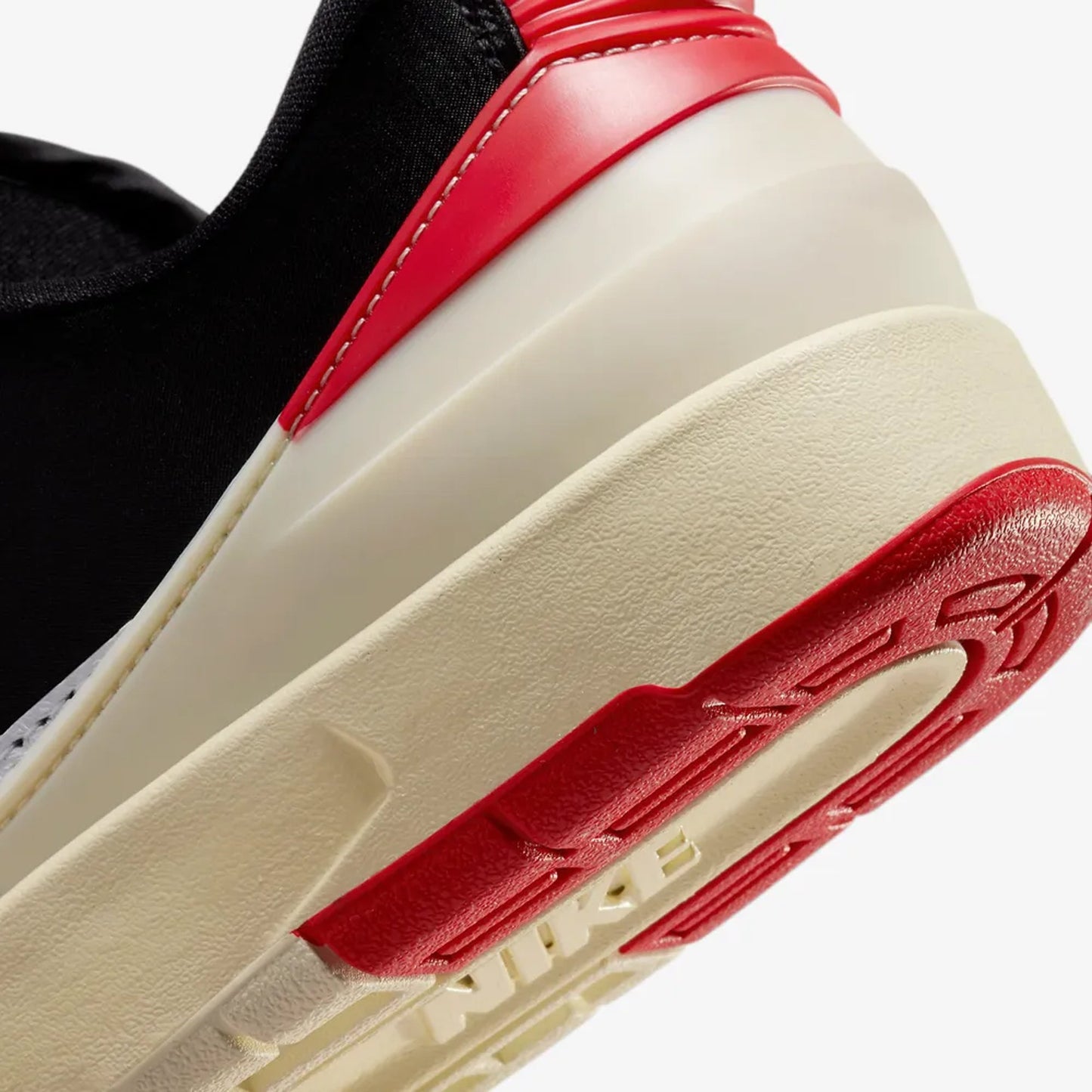 WMN'S AIR JORDAN 2 RETRO LOW  'WHITE/UNIVERSITY RED-BLACK-COCONUT MILK'